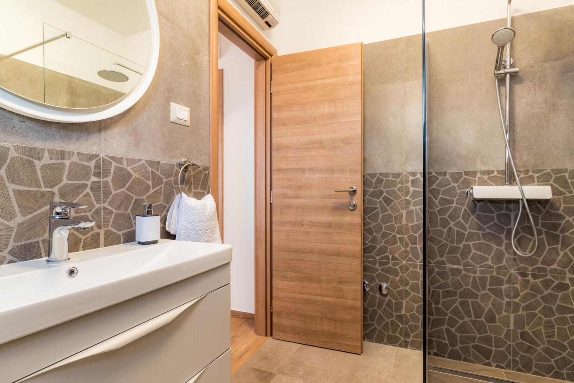 Villa Roma Near Pula For 6 People With Private Pool Jadreški Esterno foto